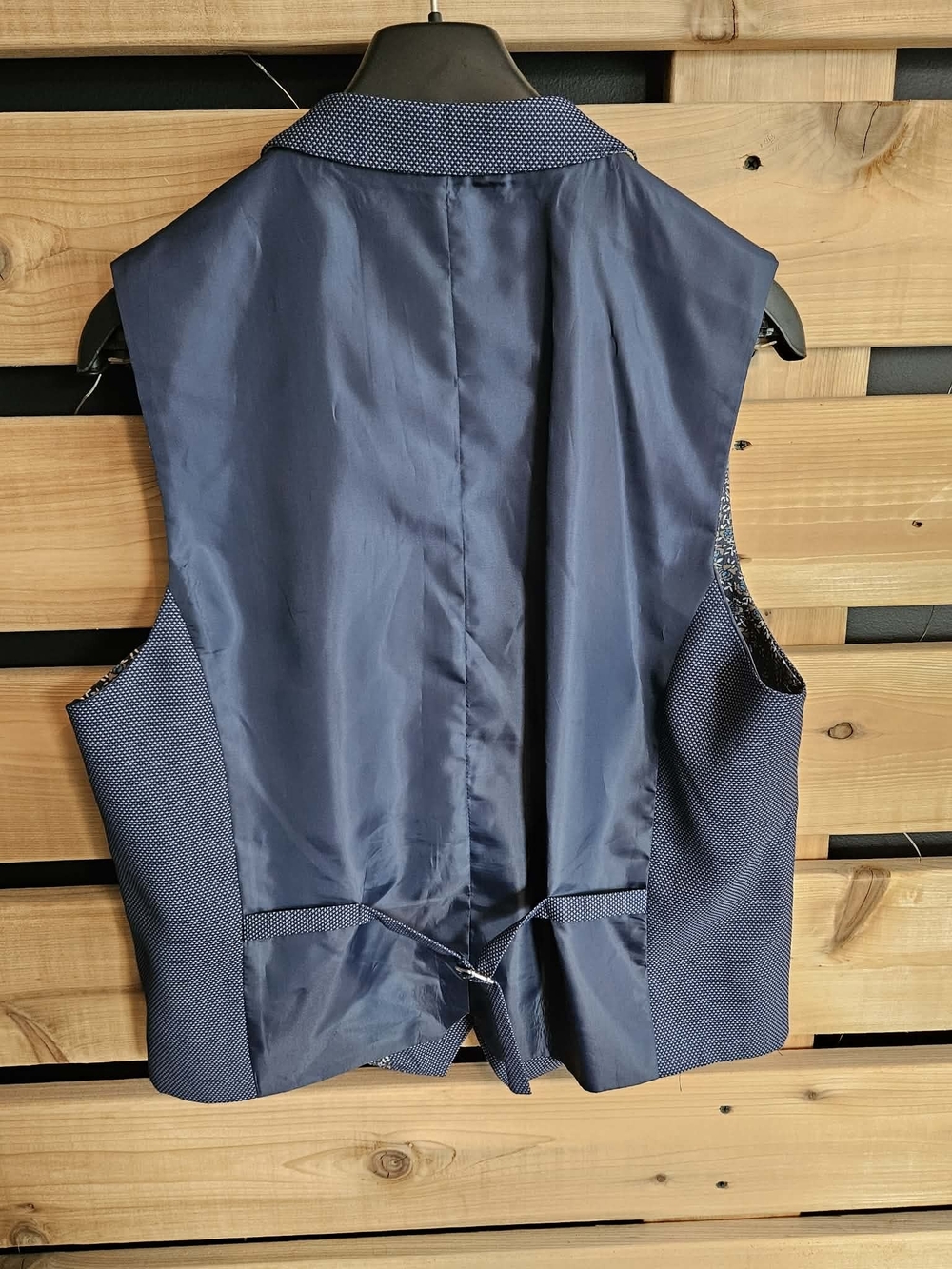 Men's Blue Textured Two-Button Blazer - Picture 4 of 15